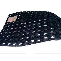 18 - 28 Black Café Rod"